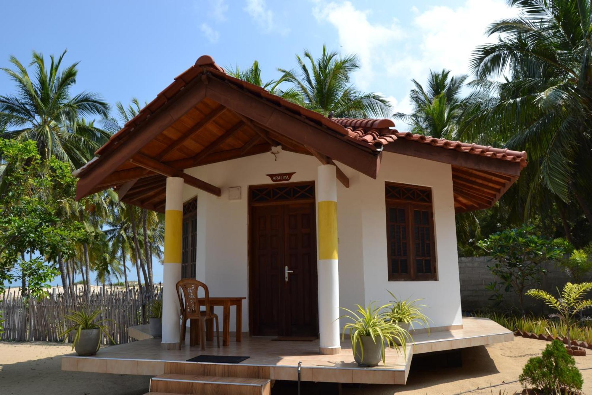 Nirukthie Beach Resort & Restaurant Kalpitiya Buitenkant foto